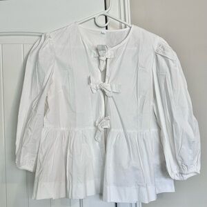 Chic White Women's Blouse with Bow Details